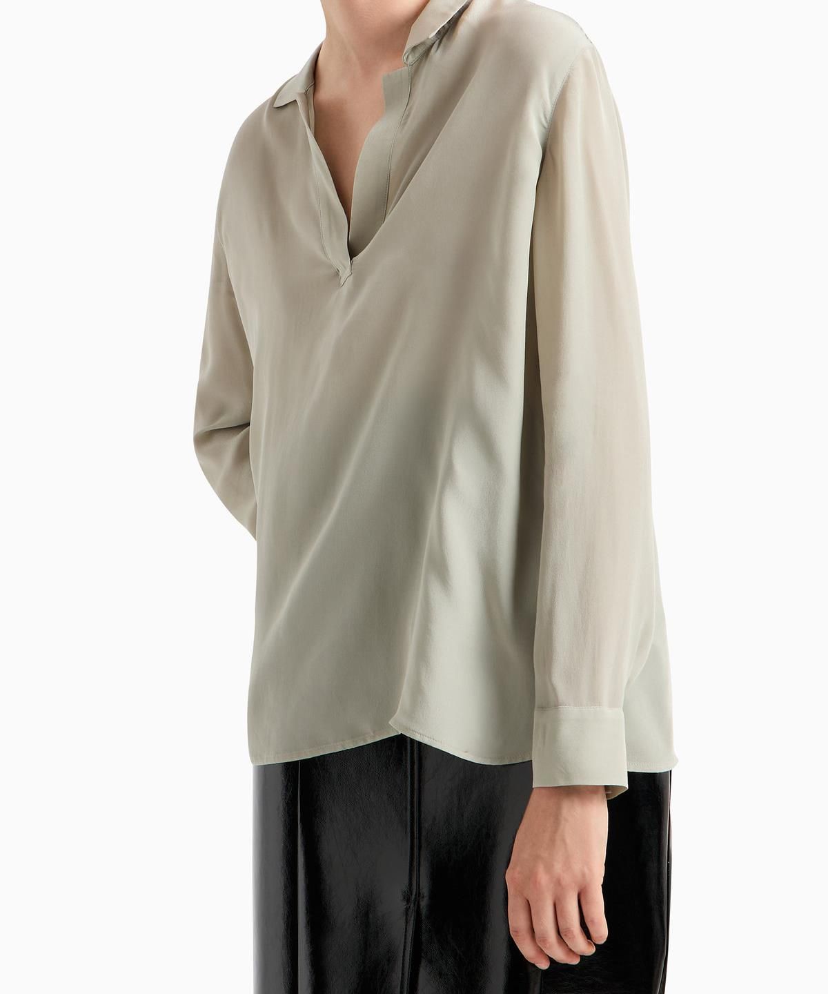 아르마니 익스체인지(ARMANI EXCHANGE) 여성 브이넥 오픈 카라 레이온 셔츠 _라이트 그린_A424320503