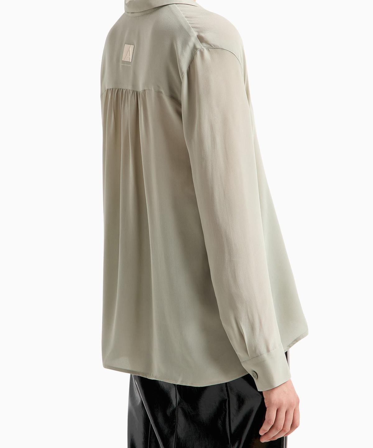 아르마니 익스체인지(ARMANI EXCHANGE) 여성 브이넥 오픈 카라 레이온 셔츠 _라이트 그린_A424320503
