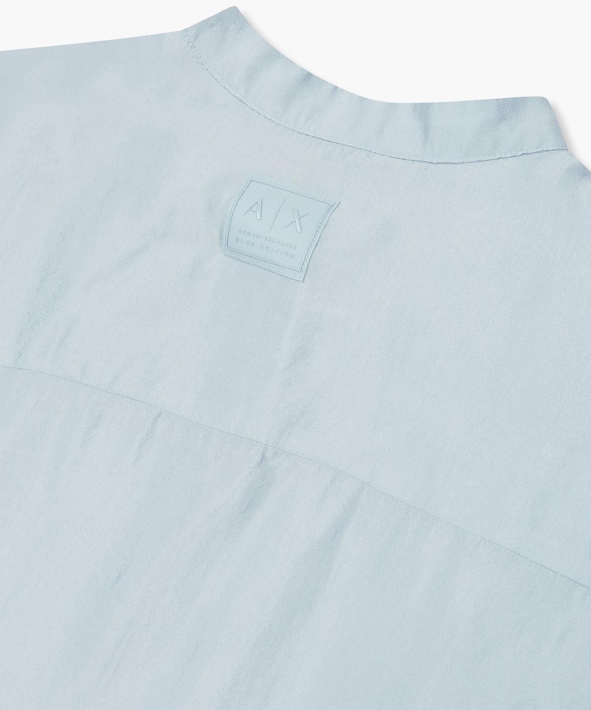 아르마니 익스체인지(ARMANI EXCHANGE) 여성 글로시 레이온 블렌드 셔츠 _라이트 블루_A425120503