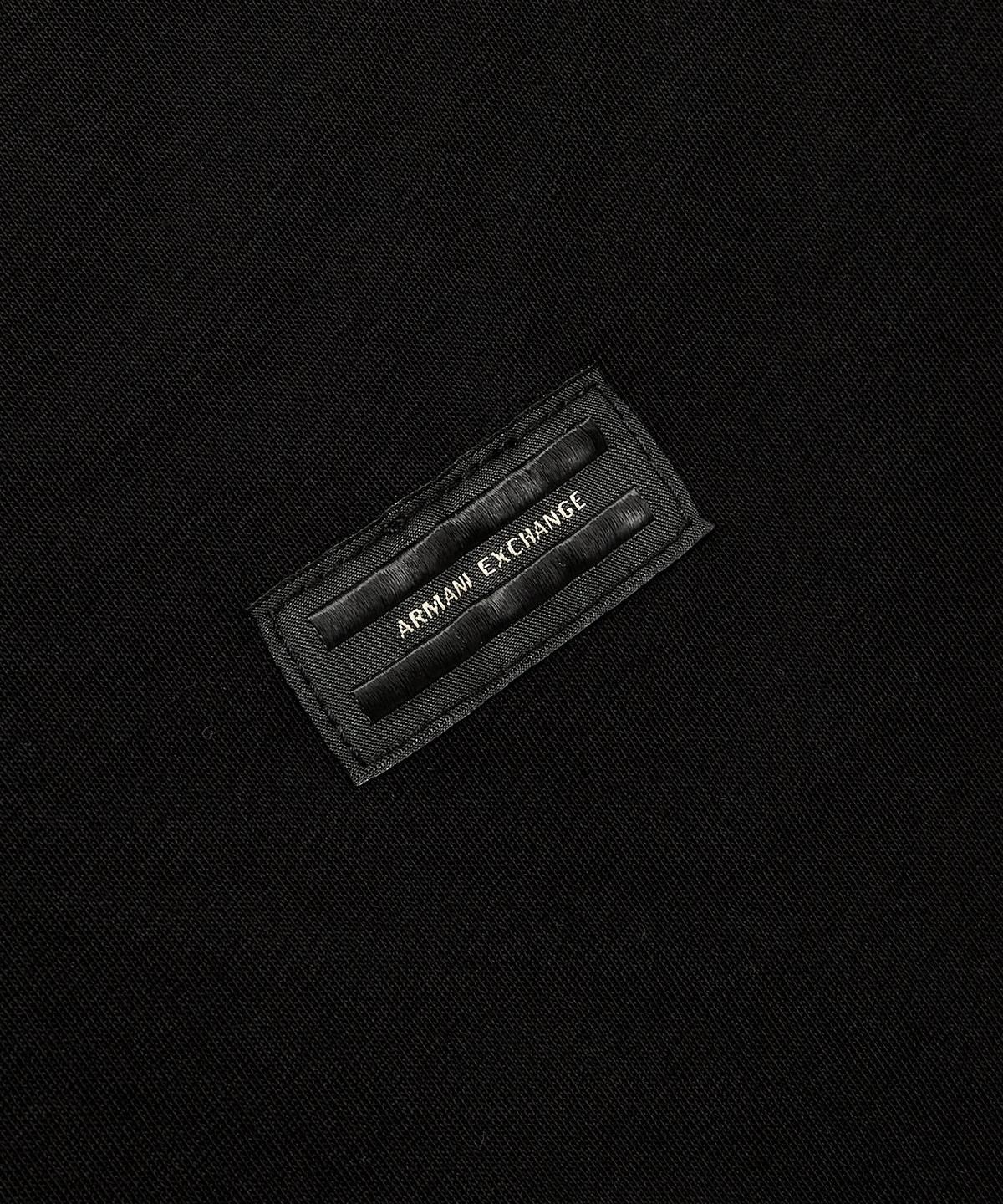 아르마니 익스체인지(ARMANI EXCHANGE) 여성 로고 라벨 크루넥 티셔츠 _블랙_A426130515