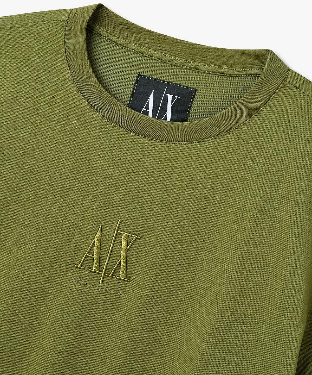 아르마니 익스체인지(ARMANI EXCHANGE) 여성 엠보 AX 로고 티셔츠 _그린_A426130501