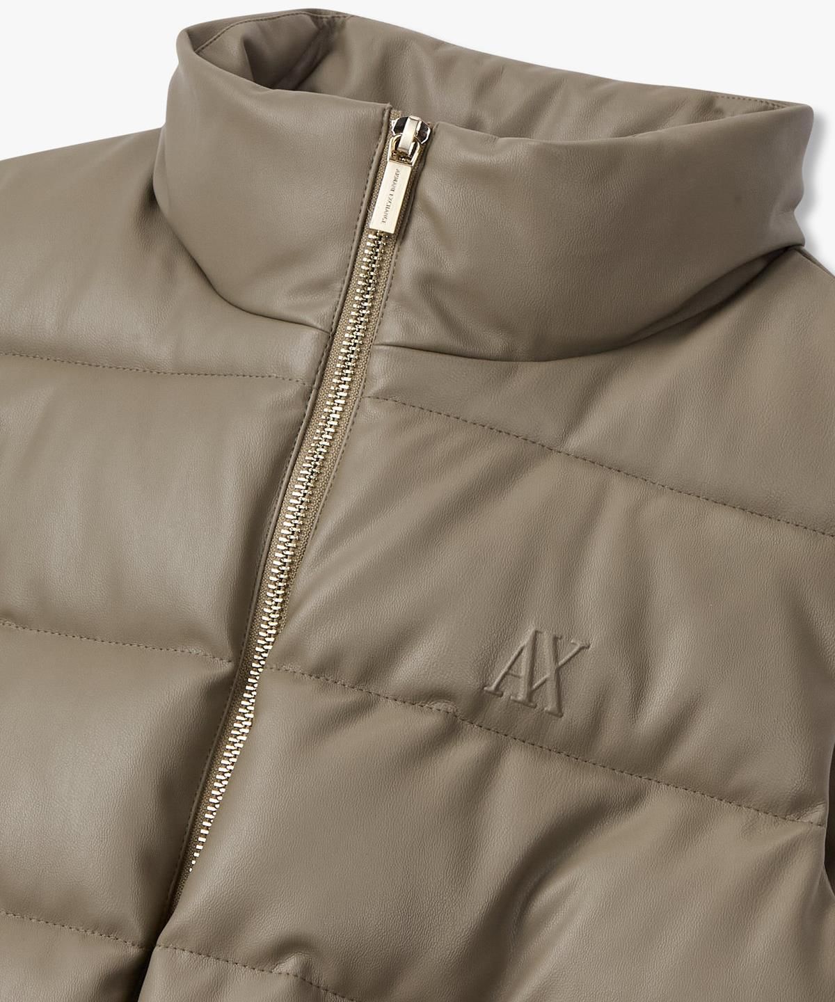 아르마니 익스체인지(ARMANI EXCHANGE) 여성 하이넥 페이크 레더 패딩 베스트 _카키 브라운_A425310508