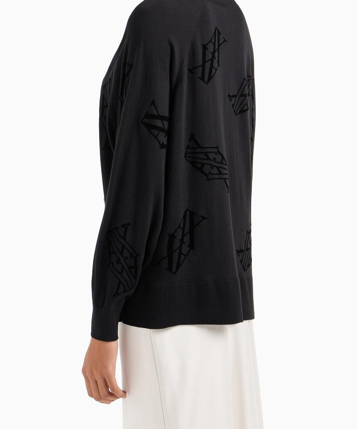 아르마니 익스체인지(ARMANI EXCHANGE) 여성 플록 로고 래글런 가디건 _블랙_A424332500