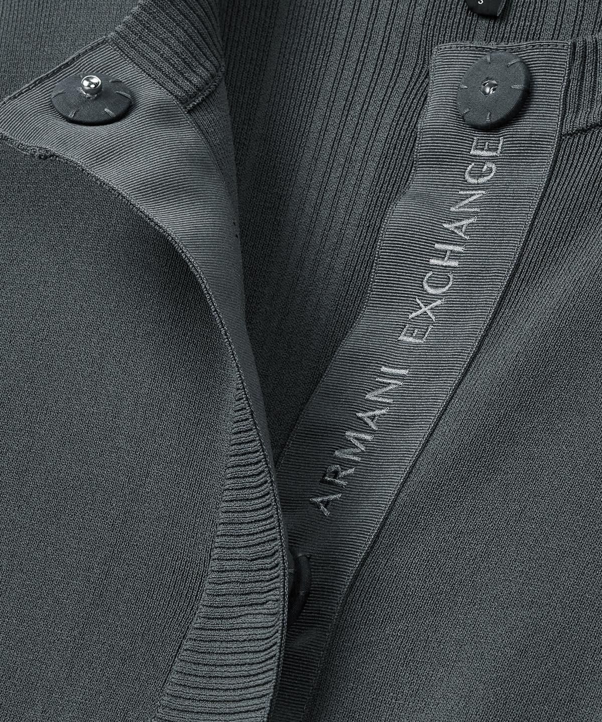 아르마니 익스체인지(ARMANI EXCHANGE) 여성 히든 스냅 버튼 니트 가디건 _스틸그레이_A425332502