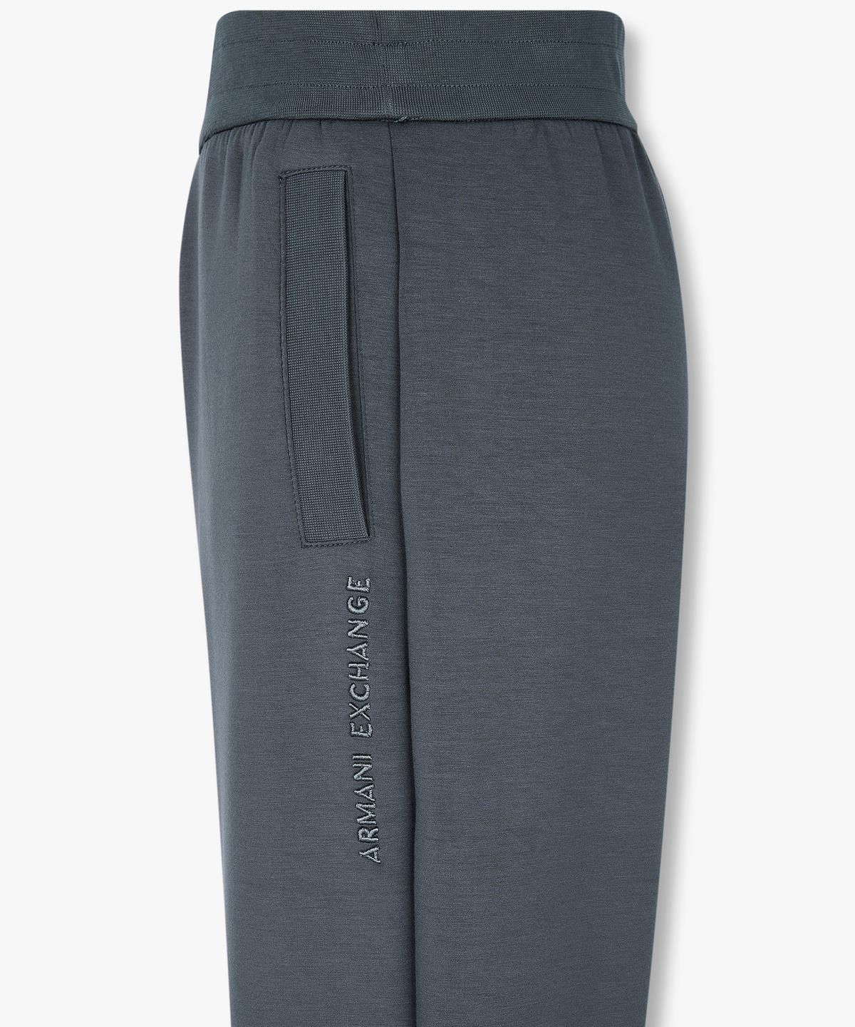아르마니 익스체인지(ARMANI EXCHANGE) 여성 톤온톤 자수 로고 조거 팬츠 _스틸그레이_A425341507