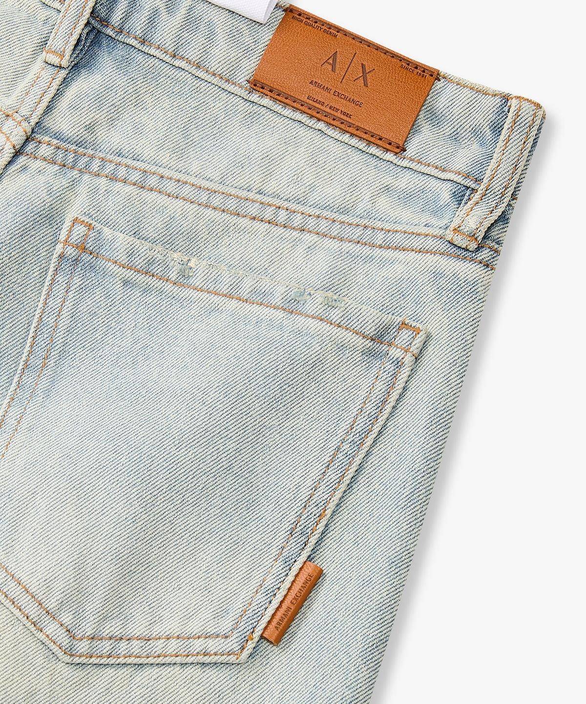 아르마니 익스체인지(ARMANI EXCHANGE) 여성 하이라이즈 릴렉스트 글리터 데님 진 _라이트 블루_A426140506