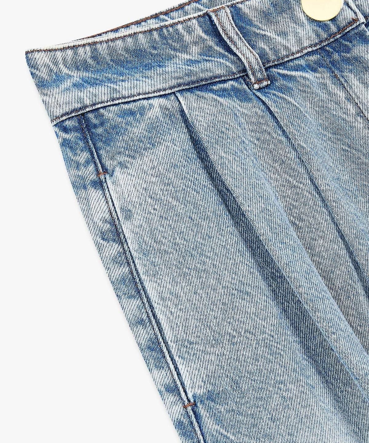 아르마니 익스체인지(ARMANI EXCHANGE) 여성 투 턱 플리티드 데님 쇼츠 _블루_A426140509