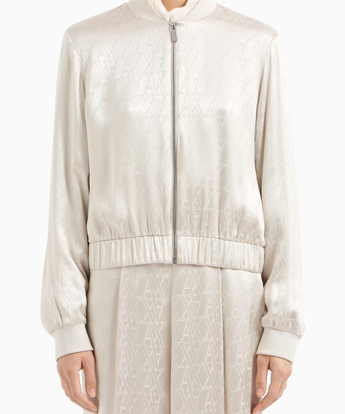 아르마니 익스체인지(ARMANI EXCHANGE) 여성 글로시 로고 패턴 레이온 블루종 _라이트 베이지_A424310501