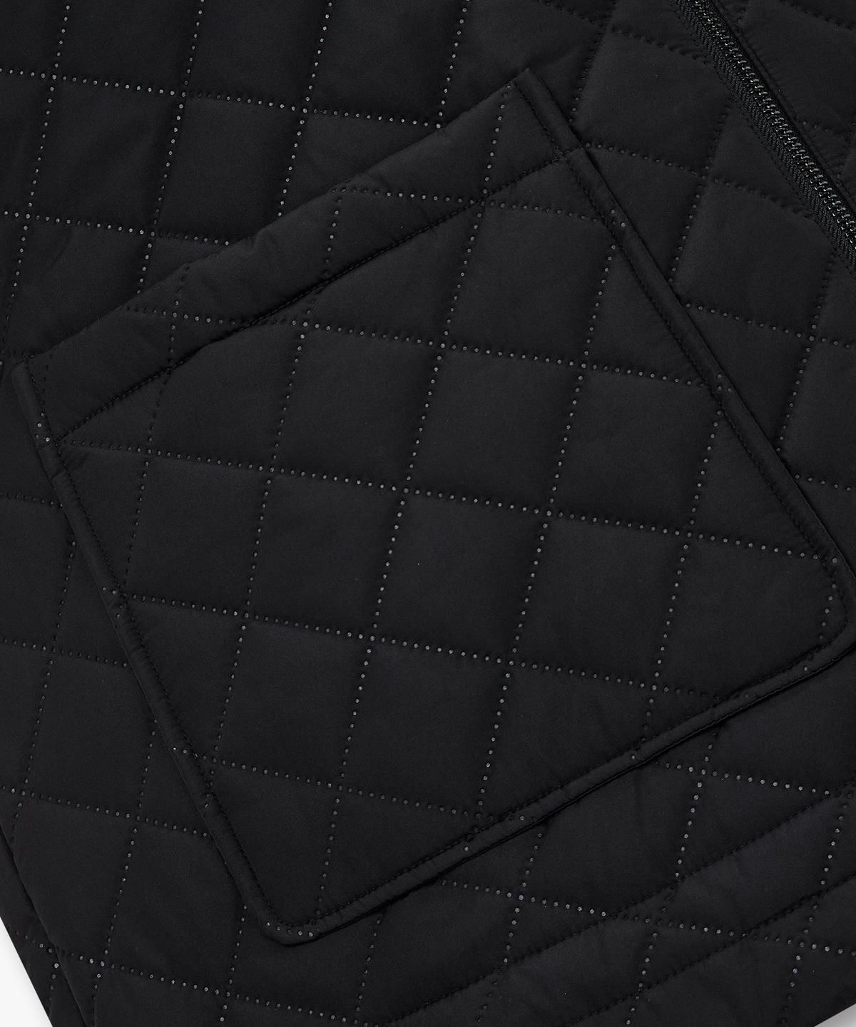 아르마니 익스체인지(ARMANI EXCHANGE) 여성 하이넥 다이아 퀼팅 패턴 자켓 _블랙_A425310507