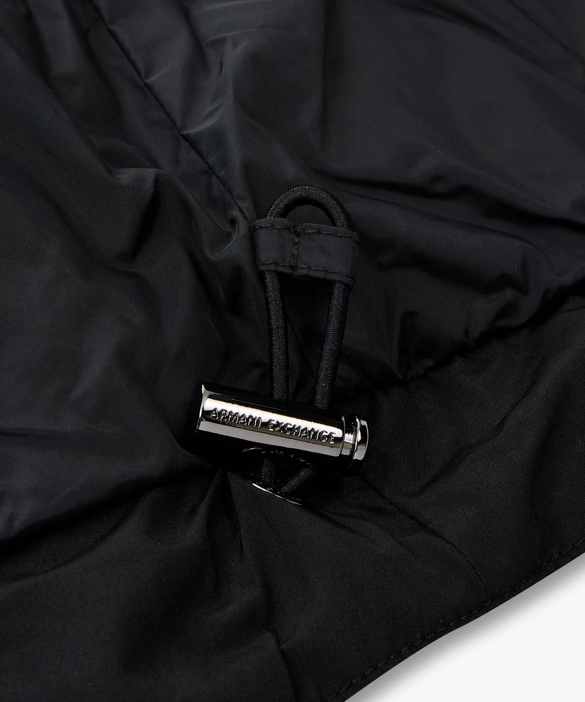 아르마니 익스체인지(ARMANI EXCHANGE) 여성 하이넥 다이아 퀼팅 패턴 자켓 _블랙_A425310507