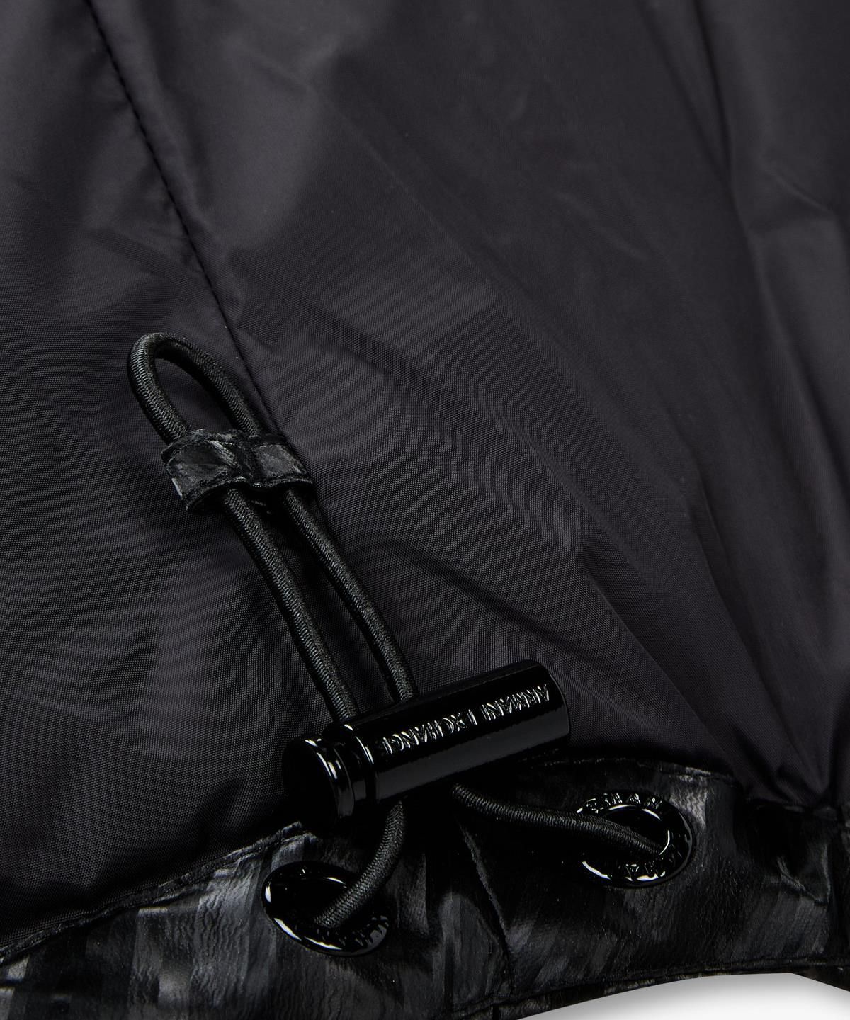 아르마니 익스체인지(ARMANI EXCHANGE) 여성 스월 패턴 하이넥 패딩 자켓 _블랙_A425310510