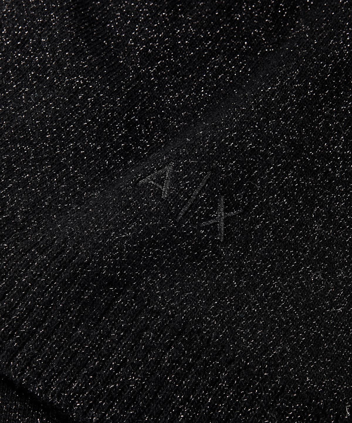 아르마니 익스체인지(ARMANI EXCHANGE) 여성 로고 메탈릭 니트 스카프 _블랙_A425376502