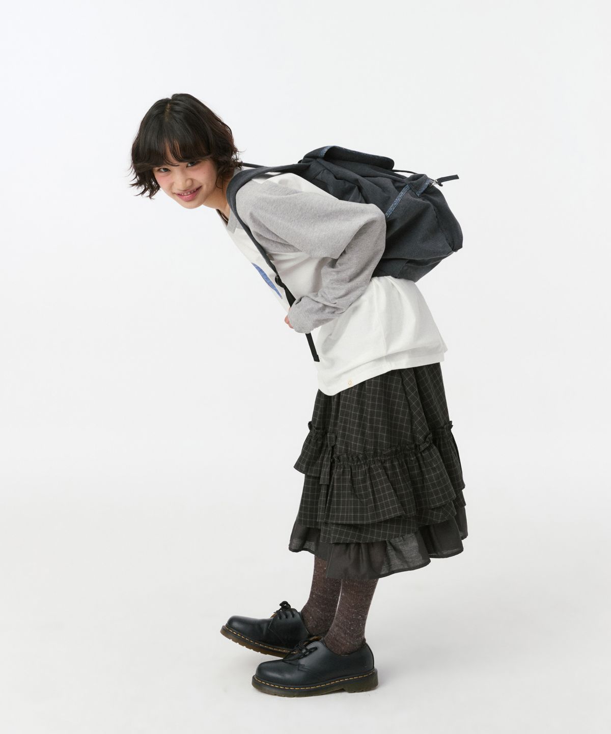 오헤시오(OHESHIO) CONTRAST BACKPACK, CHARCOAL FLORAL