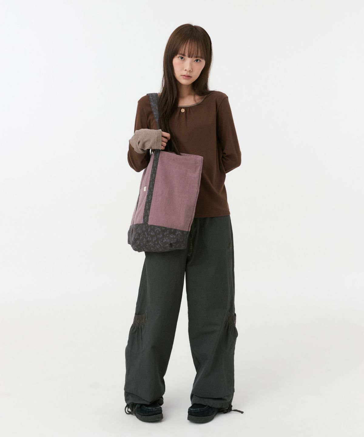 오헤시오(OHESHIO) CONTRAST PUMPKIN CARGO PANTS, CHARCOAL
