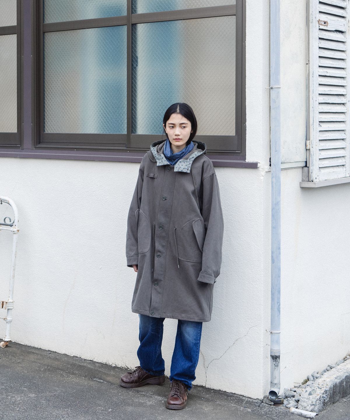 오헤시오(OHESHIO) VINTAGE EMBROIDERED DENIM PANTS, INDIGO