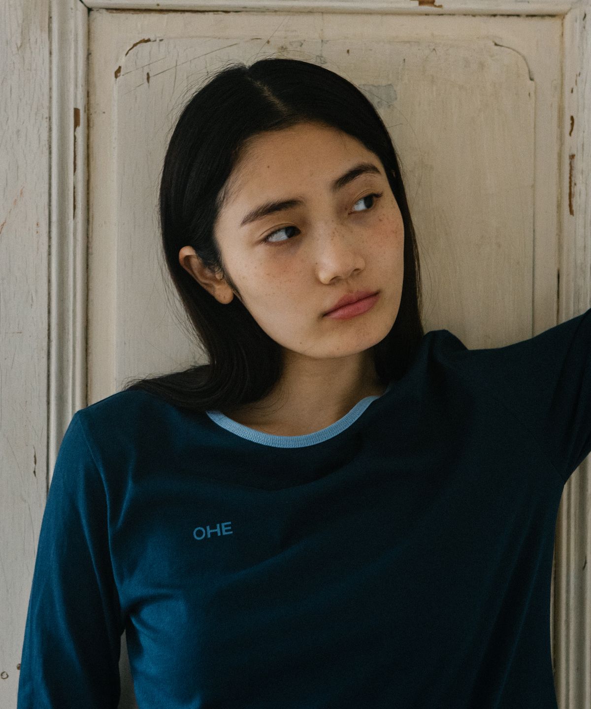 오헤시오(OHESHIO) LETTERING LOGO LONG SLEEVE, BROWN