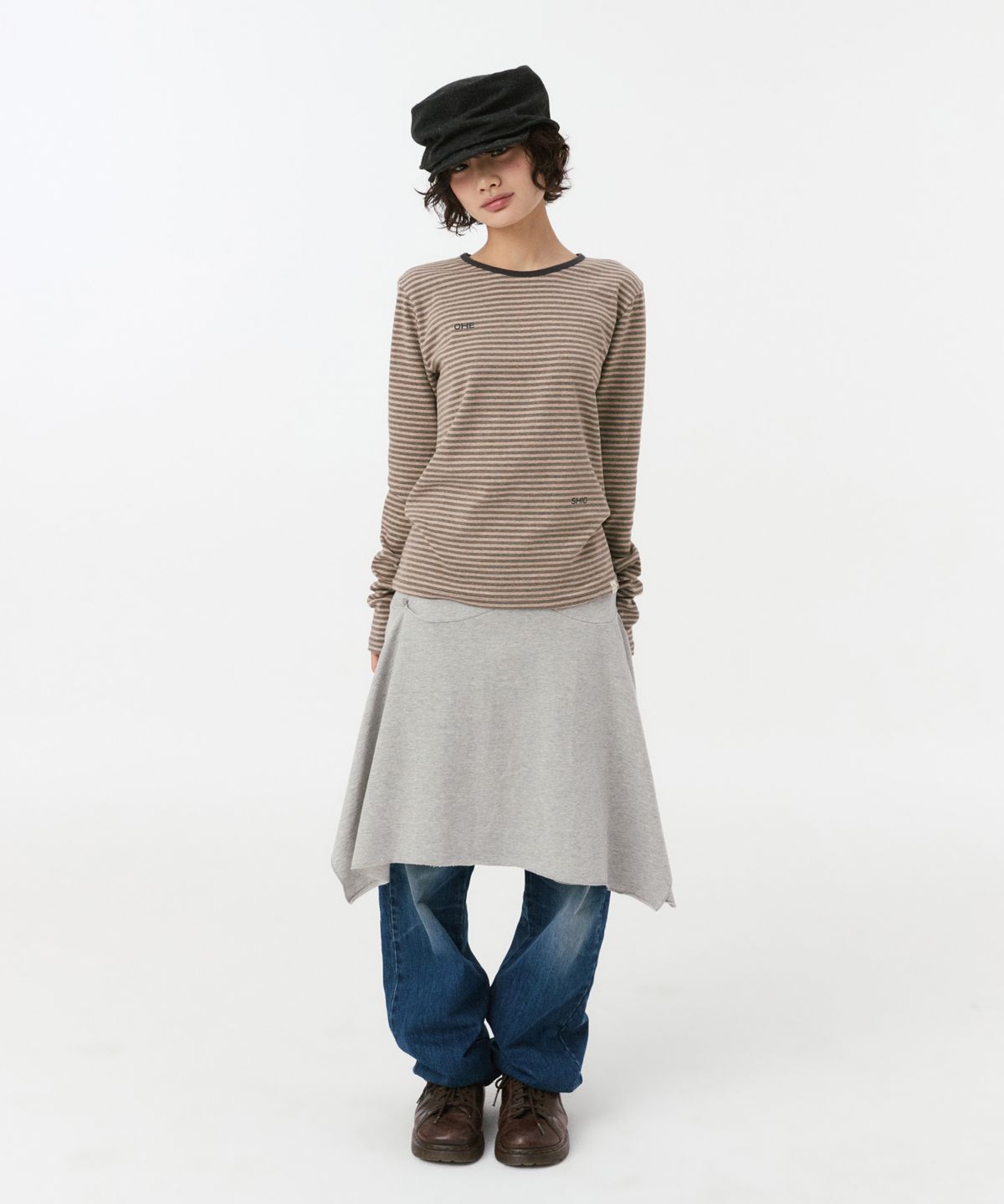 오헤시오(OHESHIO) LETTERING LOGO LONG SLEEVE, BROWN