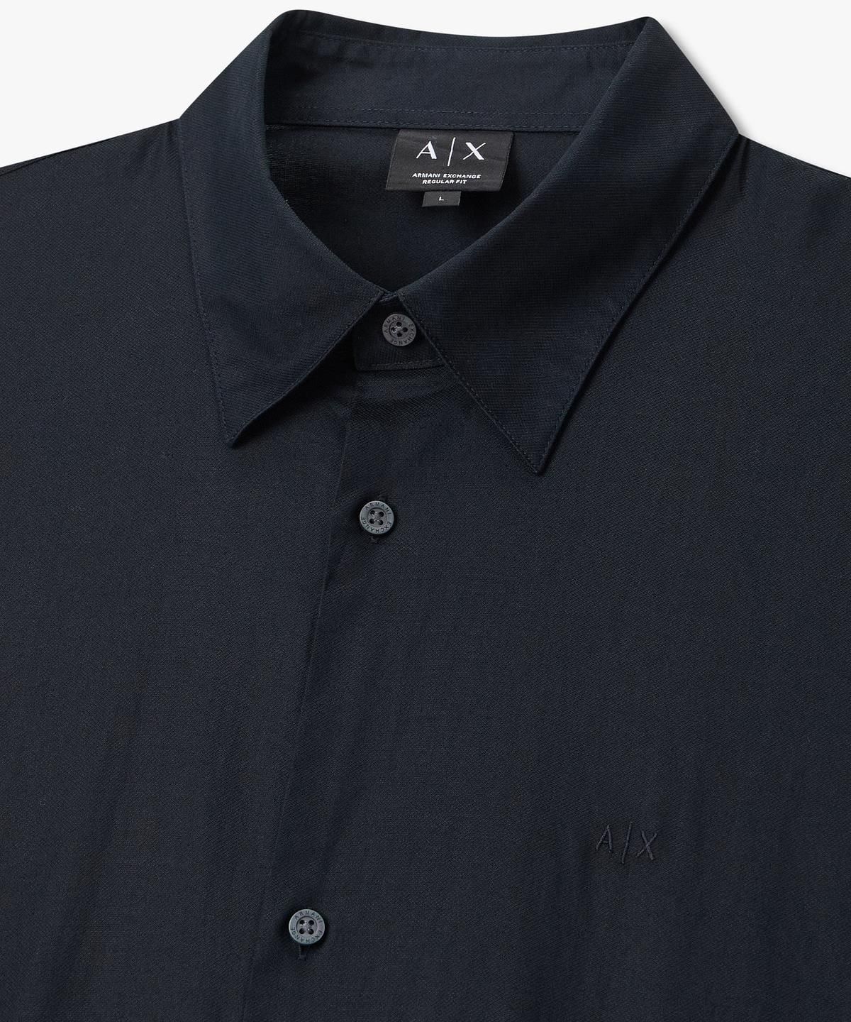 아르마니 익스체인지(ARMANI EXCHANGE) 남성 린넨 블렌드 밴딩 헴 디테일 셔츠 _다크 네이비_A416120012
