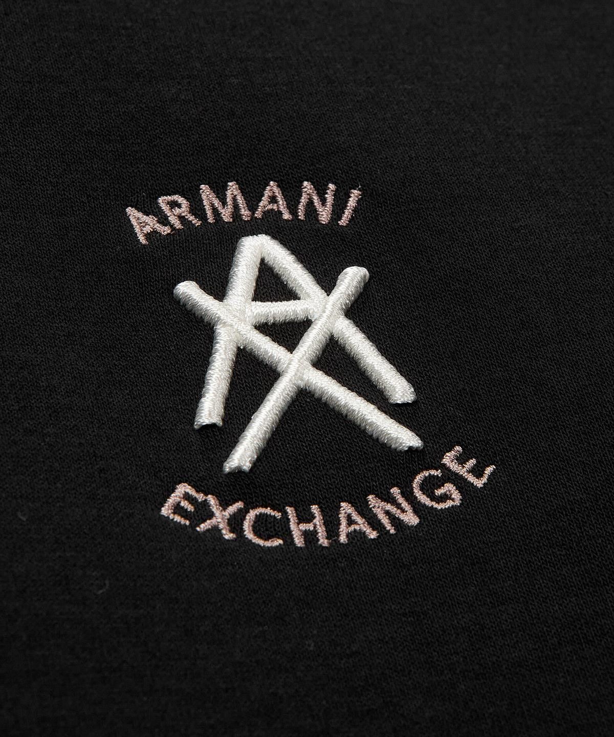 아르마니 익스체인지(ARMANI EXCHANGE) 남성 스트레치 자수 로고 맨투맨 _블랙_A416131005