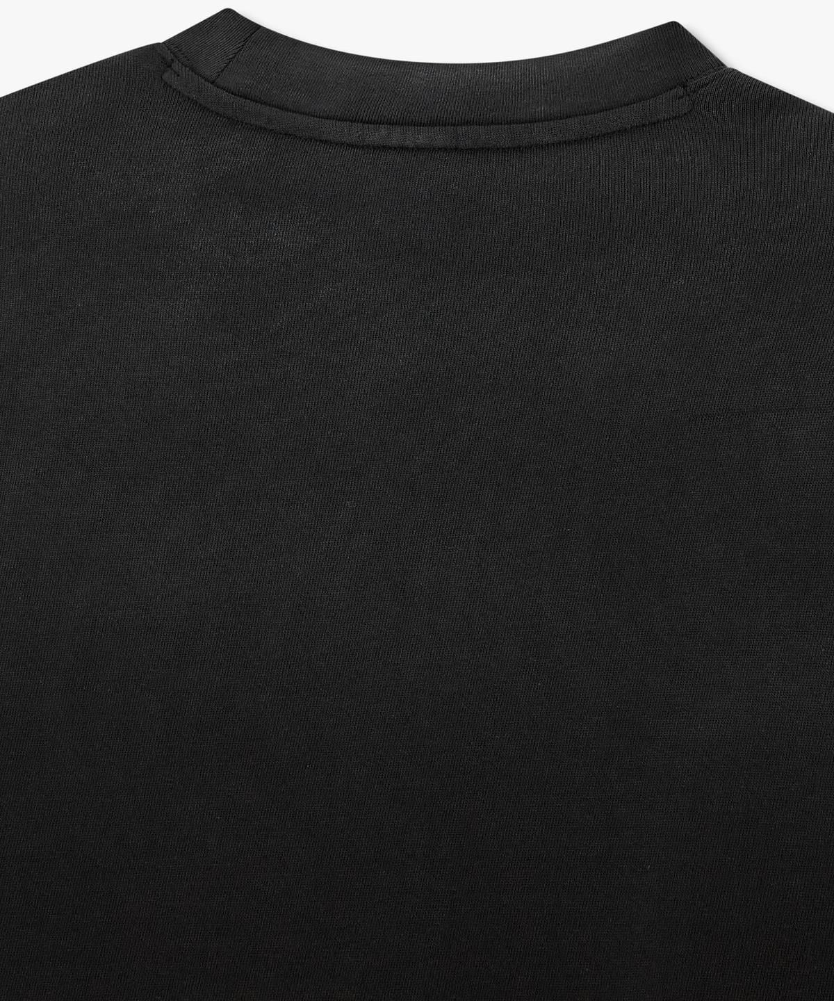 아르마니 익스체인지(ARMANI EXCHANGE) 남성 드롭 숄더 릴랙스트 핏 맨투맨 _블랙_A416131002
