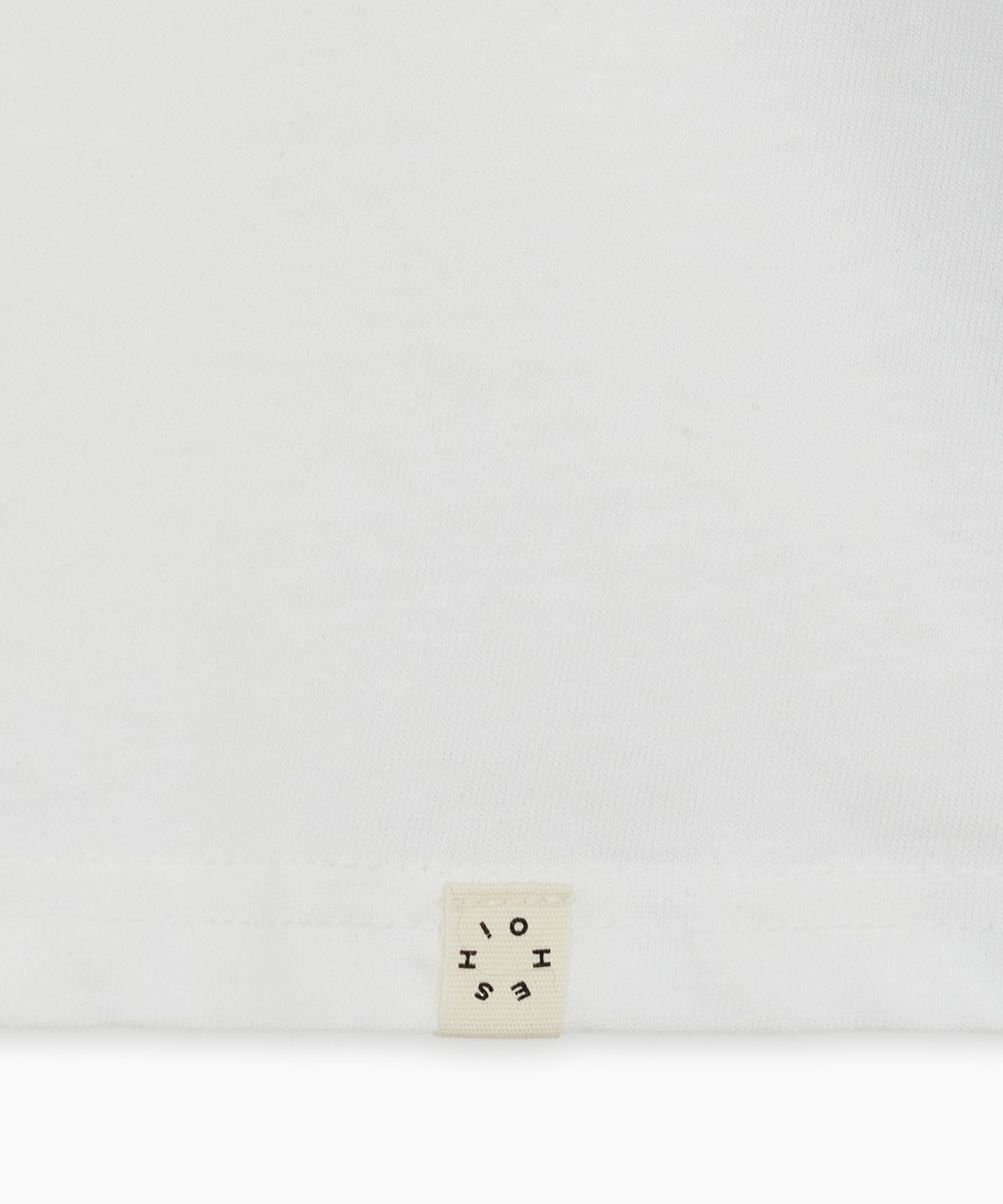 오헤시오(OHESHIO) APPLE RAGLAN OVER FIT LONG SLEEVE, WHITE