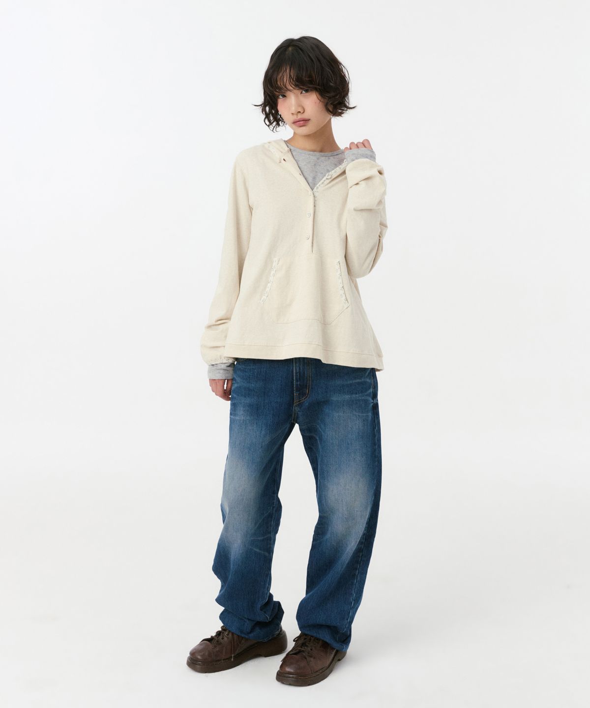 오헤시오(OHESHIO) FLORAL BUTTON HOODED LONG SLEEVE, IVORY