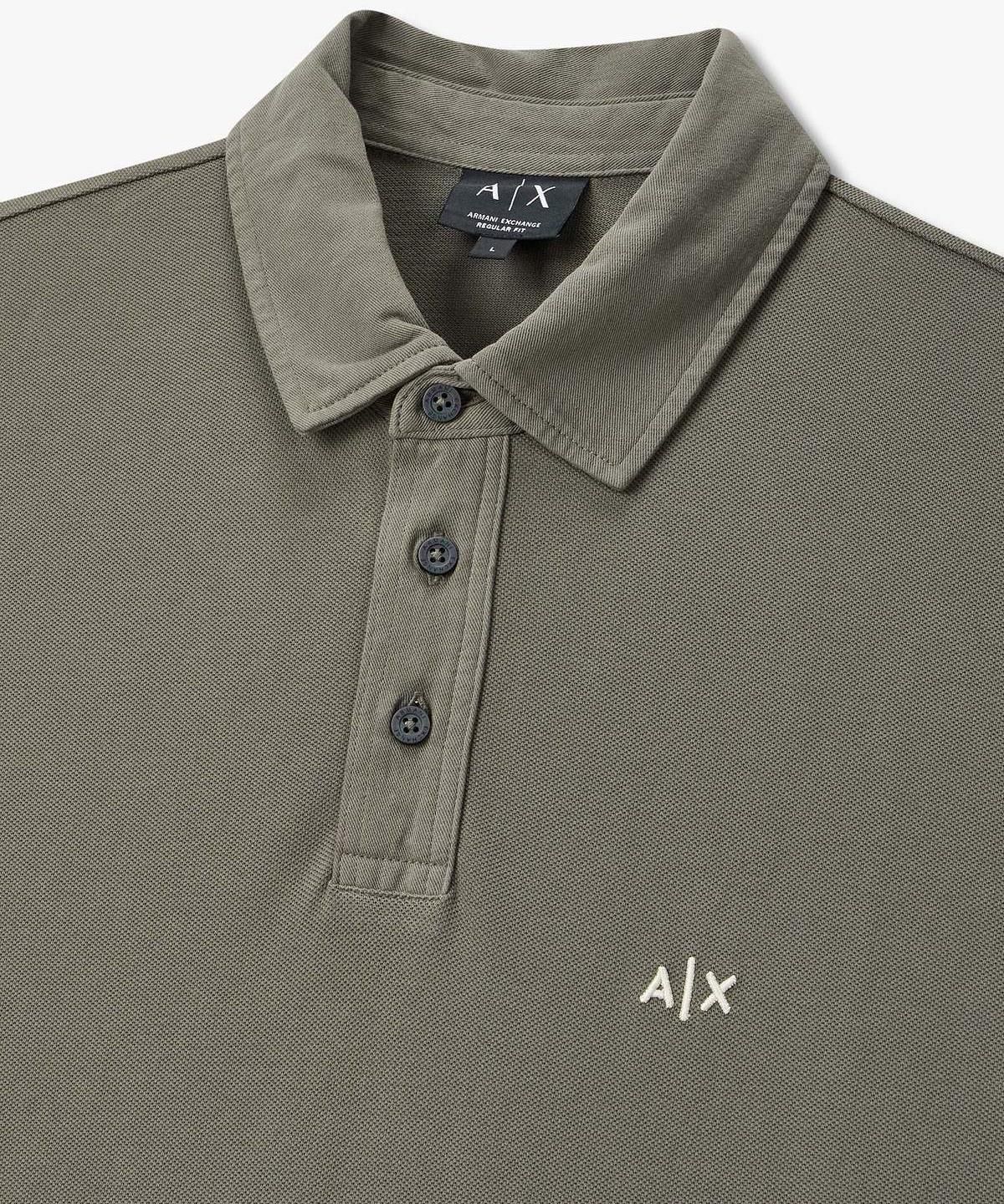 아르마니 익스체인지(ARMANI EXCHANGE) 남성 로고 자수 피케 폴로 셔츠 _카키 브라운_A416131016