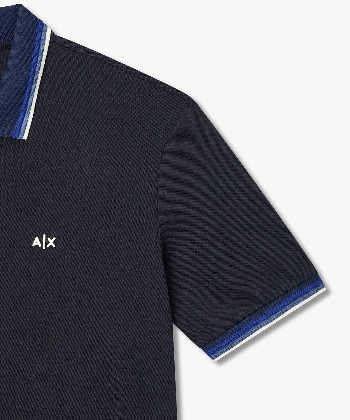 아르마니 익스체인지(ARMANI EXCHANGE) 남성 배색 트림 피케 폴로 셔츠 _다크 네이비_A416131015