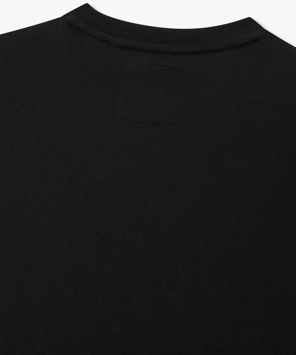아르마니 익스체인지(ARMANI EXCHANGE) 남성 엠보 로고 자수 티셔츠 _블랙_A416130903