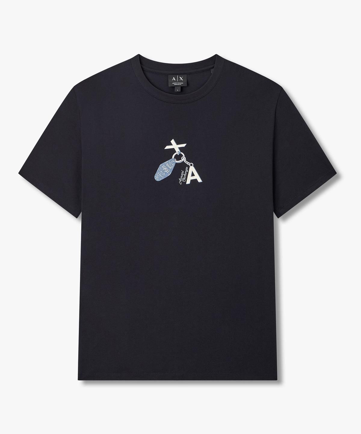 아르마니 익스체인지(ARMANI EXCHANGE) 남성 AX 키링 그래픽 숏 슬리브 티셔츠 _다크 네이비_A416130045