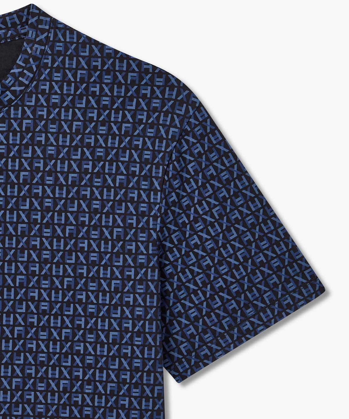 아르마니 익스체인지(ARMANI EXCHANGE) 남성 올오버 모노그램 로고 코튼 티셔츠 _블루_A416130022