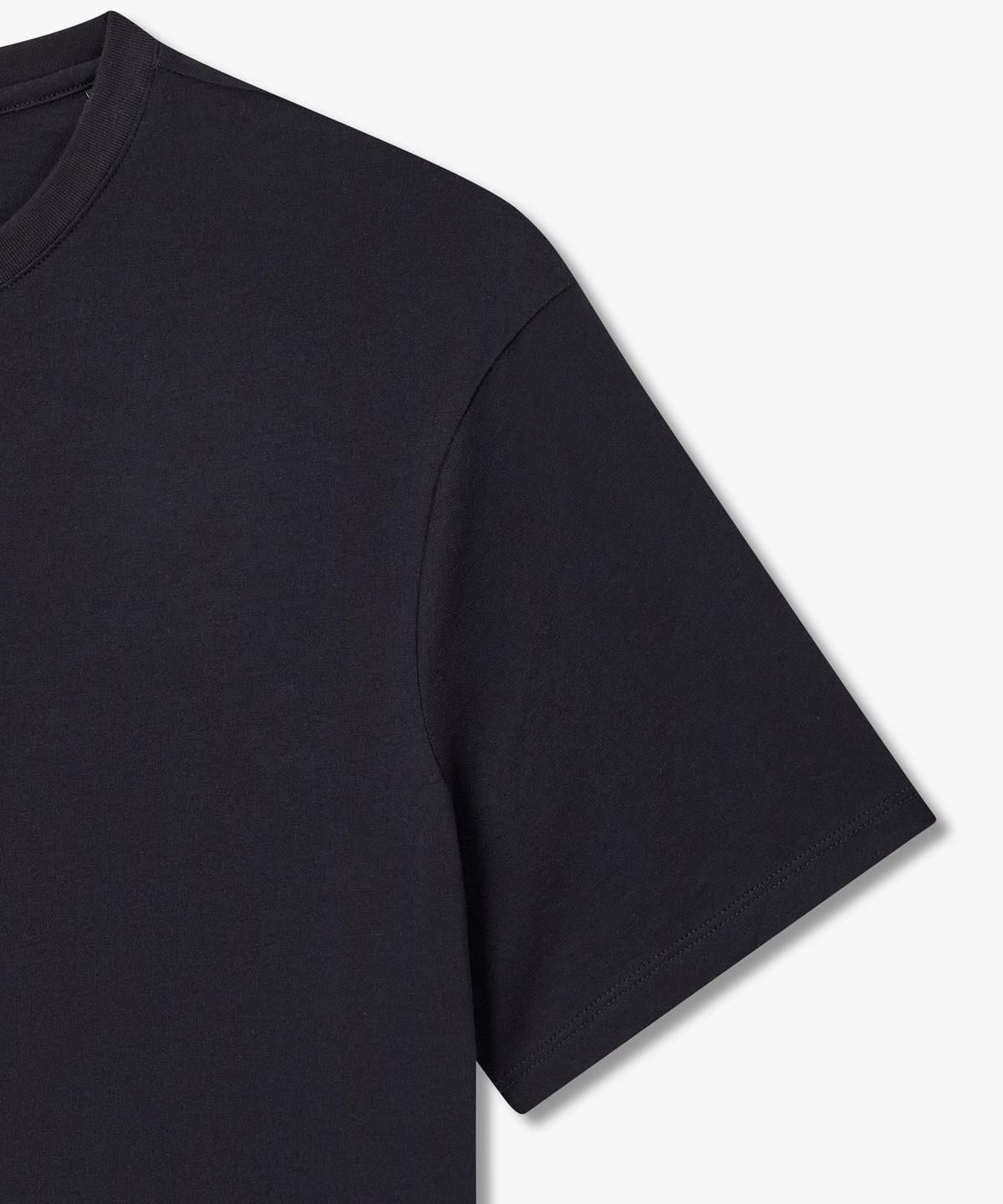 아르마니 익스체인지(ARMANI EXCHANGE) 남성 웨빙 로고 패치 크루넥 티셔츠 _다크 네이비_A416130011