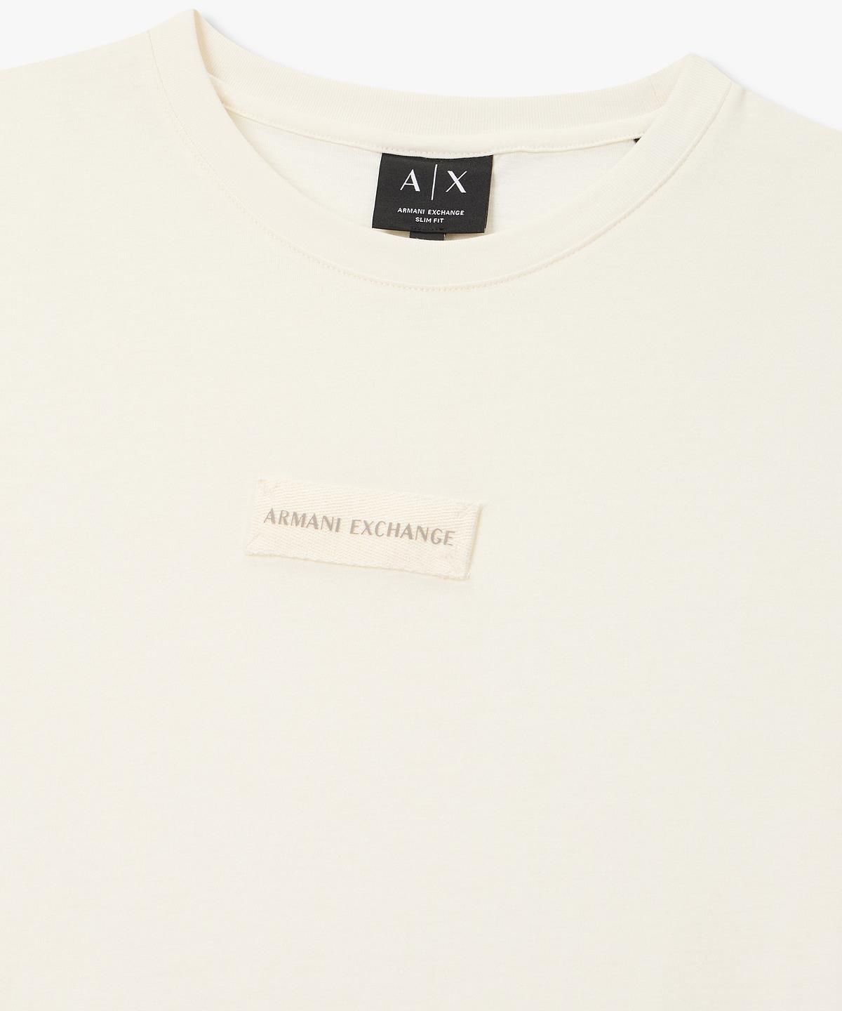 아르마니 익스체인지(ARMANI EXCHANGE) 남성 웨빙 로고 패치 크루넥 티셔츠 _크림_A416130010