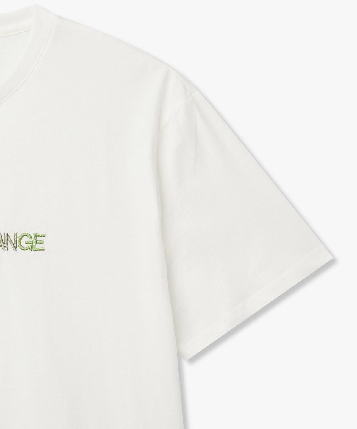 아르마니 익스체인지(ARMANI EXCHANGE) 남성 그라데이션 로고 자수 티셔츠 _오프 화이트_A416130027
