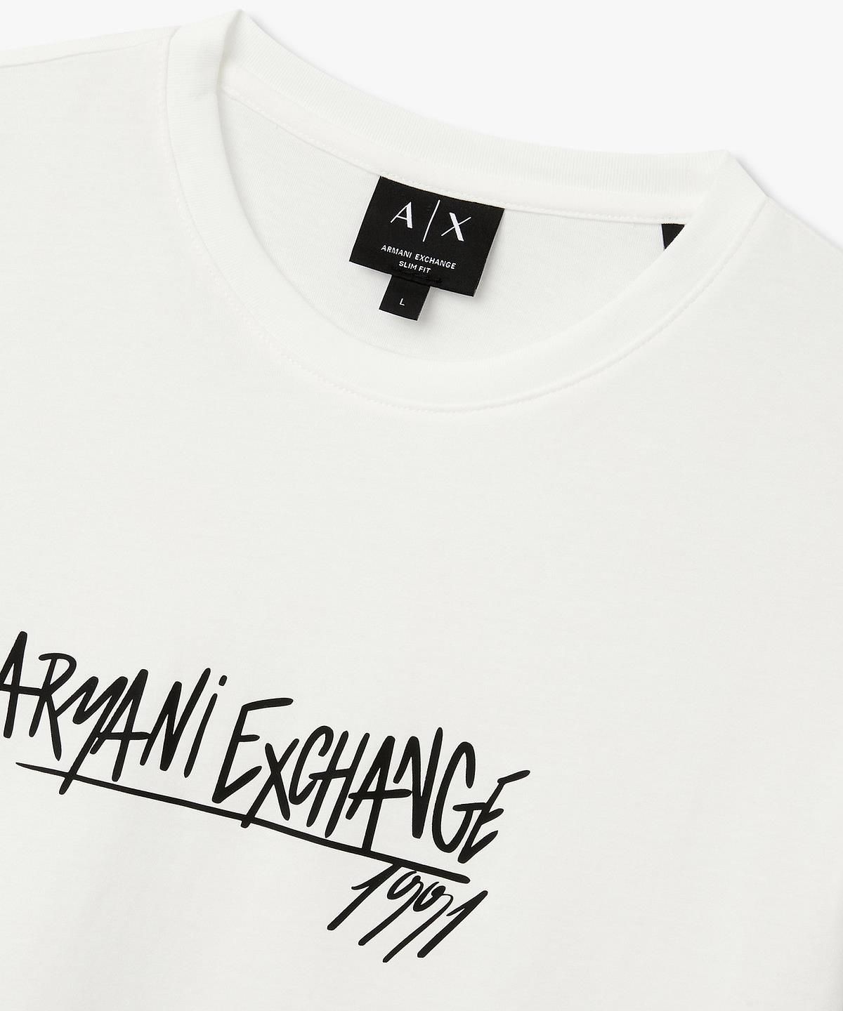 아르마니 익스체인지(ARMANI EXCHANGE) 남성 스크립트 로고 티셔츠 _오프 화이트_A416130908