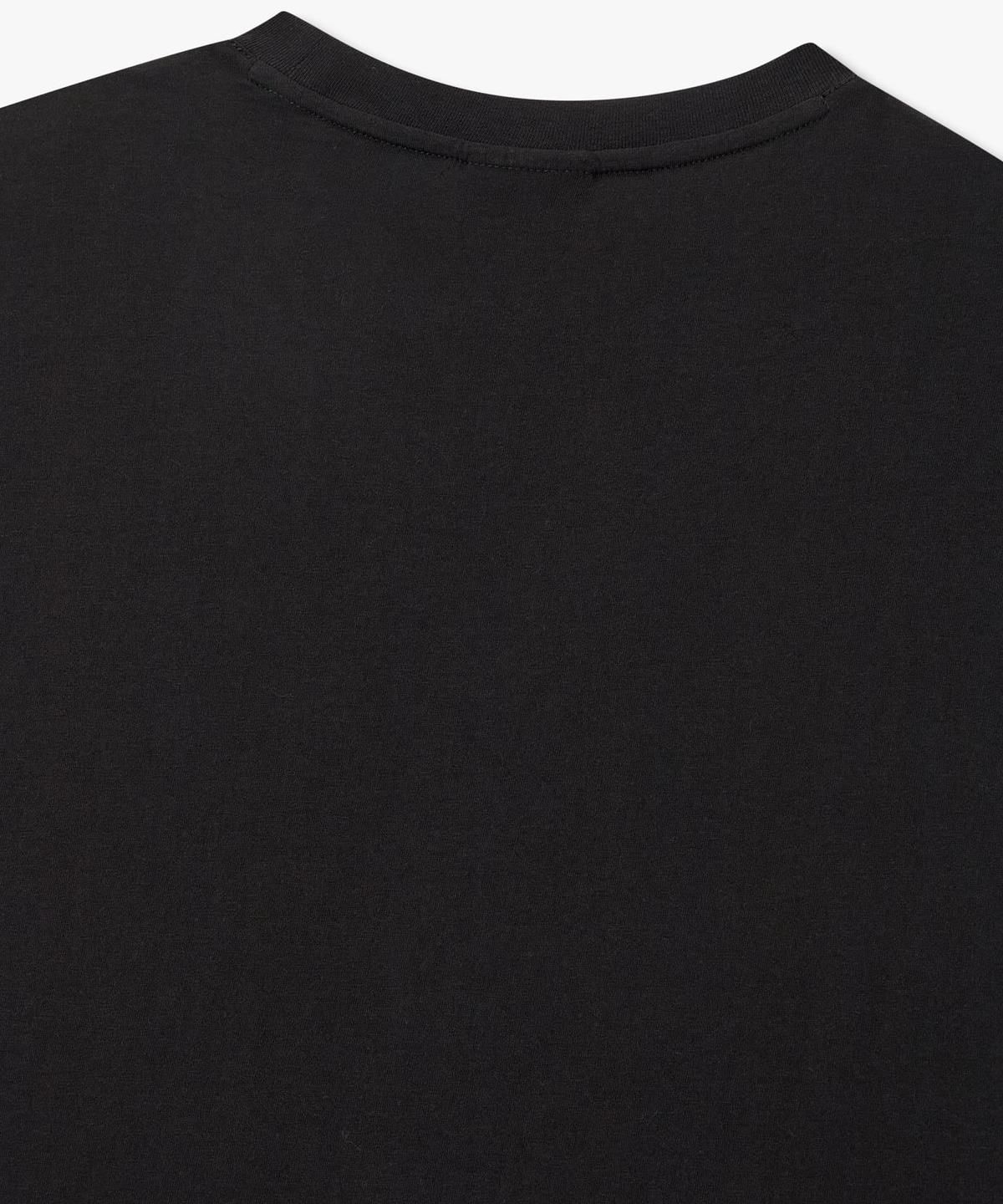 아르마니 익스체인지(ARMANI EXCHANGE) 남성 스퀘어 플라워 패치 티셔츠 _블랙_A416130047