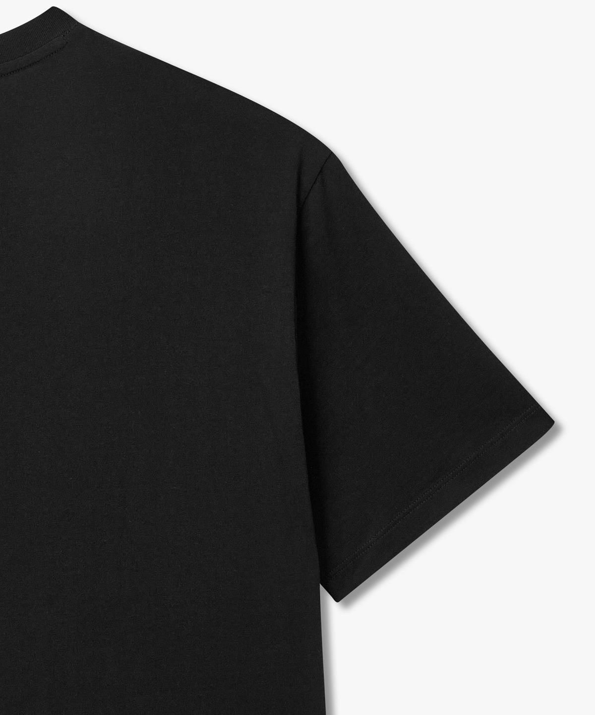 아르마니 익스체인지(ARMANI EXCHANGE) 남성 시그니처 로고 프린트 티셔츠 _블랙_A416130043