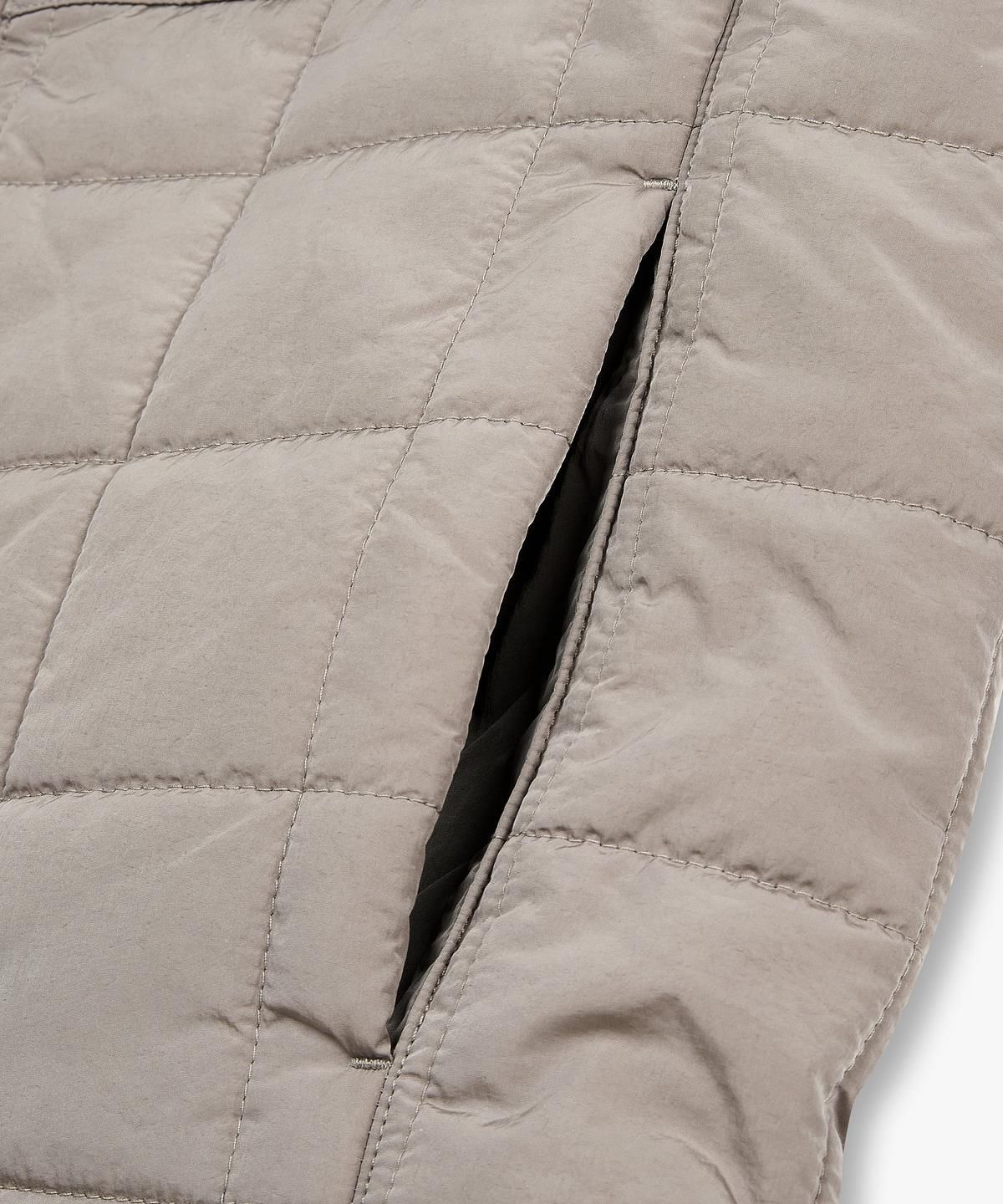 아르마니 익스체인지(ARMANI EXCHANGE) 남성 나일론 스퀘어 퀼팅 블루종 _토프_A416110003