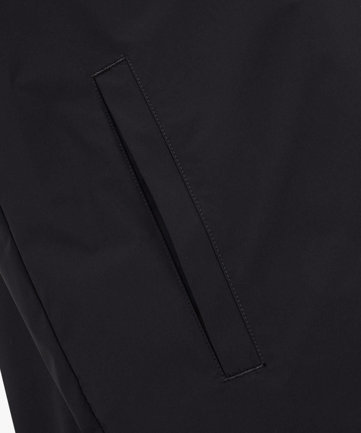 아르마니 익스체인지(ARMANI EXCHANGE) 남성 스트링 후드 플랩 포켓 자켓 _블랙_A415110014
