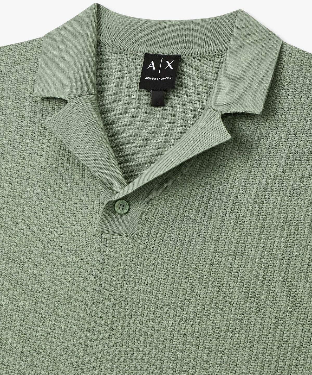 아르마니 익스체인지(ARMANI EXCHANGE) 남성 오픈 카라 숏 슬리브 니트 _그린_A416132003