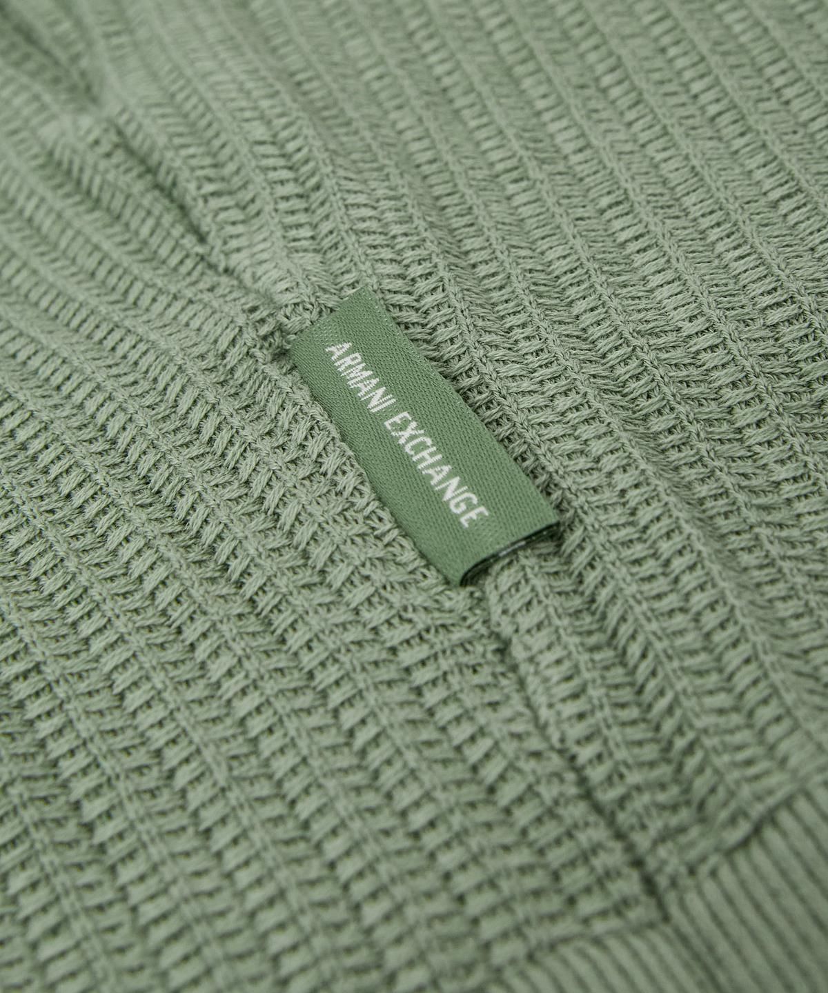 아르마니 익스체인지(ARMANI EXCHANGE) 남성 오픈 카라 숏 슬리브 니트 _그린_A416132003