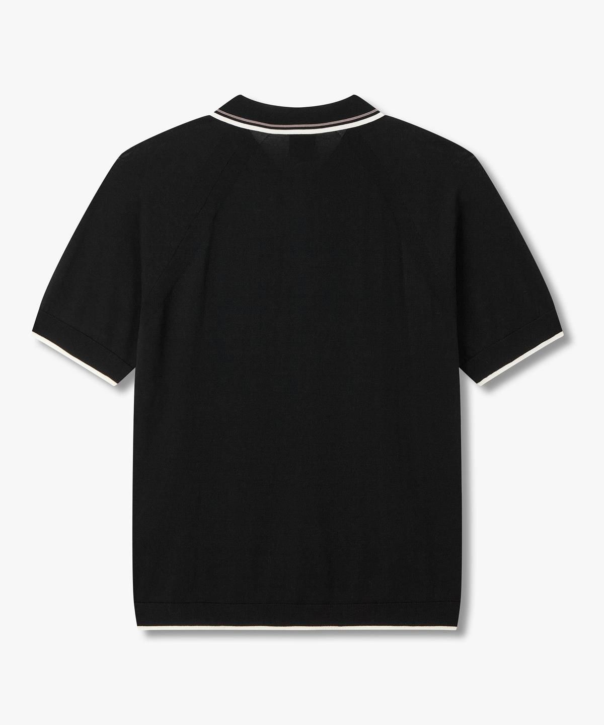 아르마니 익스체인지(ARMANI EXCHANGE) 남성 하프 지퍼 넥 폴로 니트 _블랙_A416132002