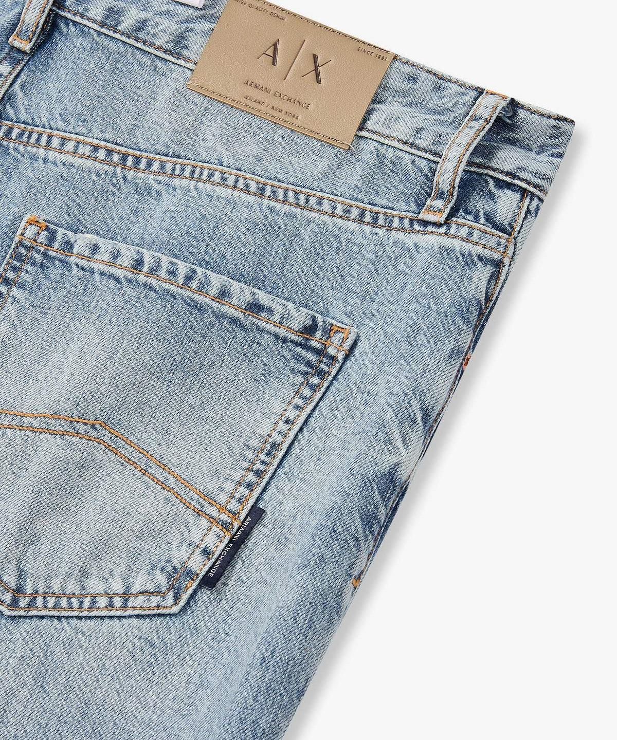 아르마니 익스체인지(ARMANI EXCHANGE) 남성 백 로고 패치 스트레이트 진 _블루_A416140004
