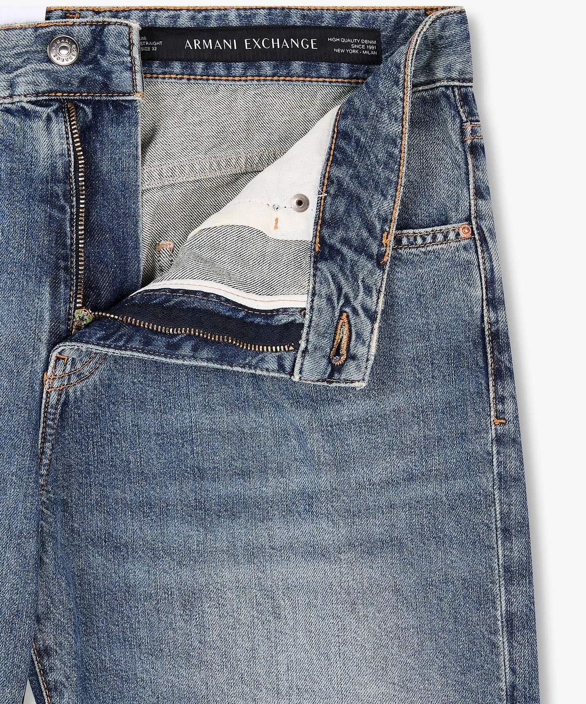 아르마니 익스체인지(ARMANI EXCHANGE) 남성 로고 패치 스트레이트 진 _블루_A416140005