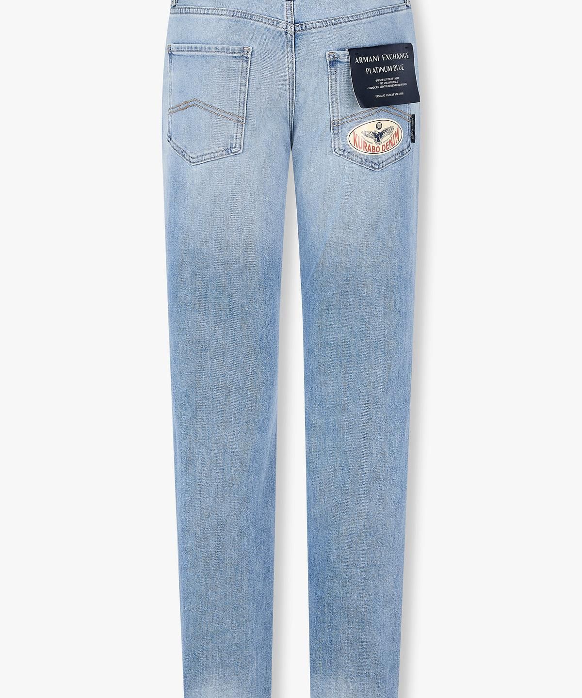 아르마니 익스체인지(ARMANI EXCHANGE) 남성 빈티지 로고 패치 슬림 진 _라이트 블루_A416140007