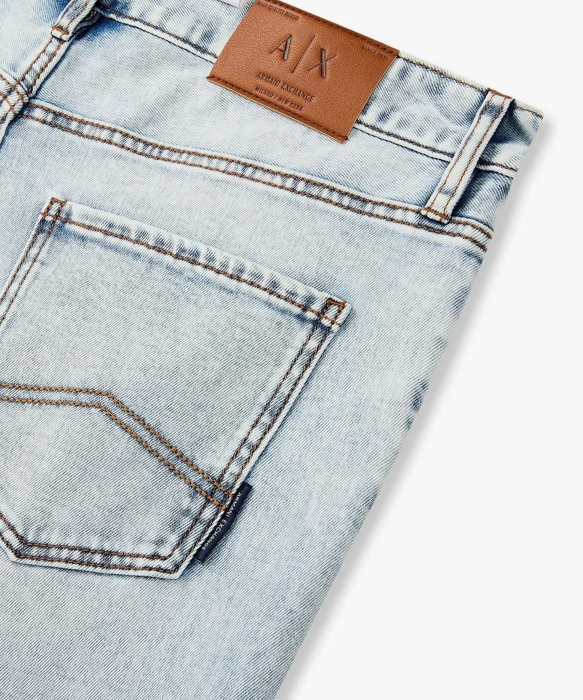 아르마니 익스체인지(ARMANI EXCHANGE) 남성 스트레치 컴포트 슬림 진 _라이트 블루_A416140003
