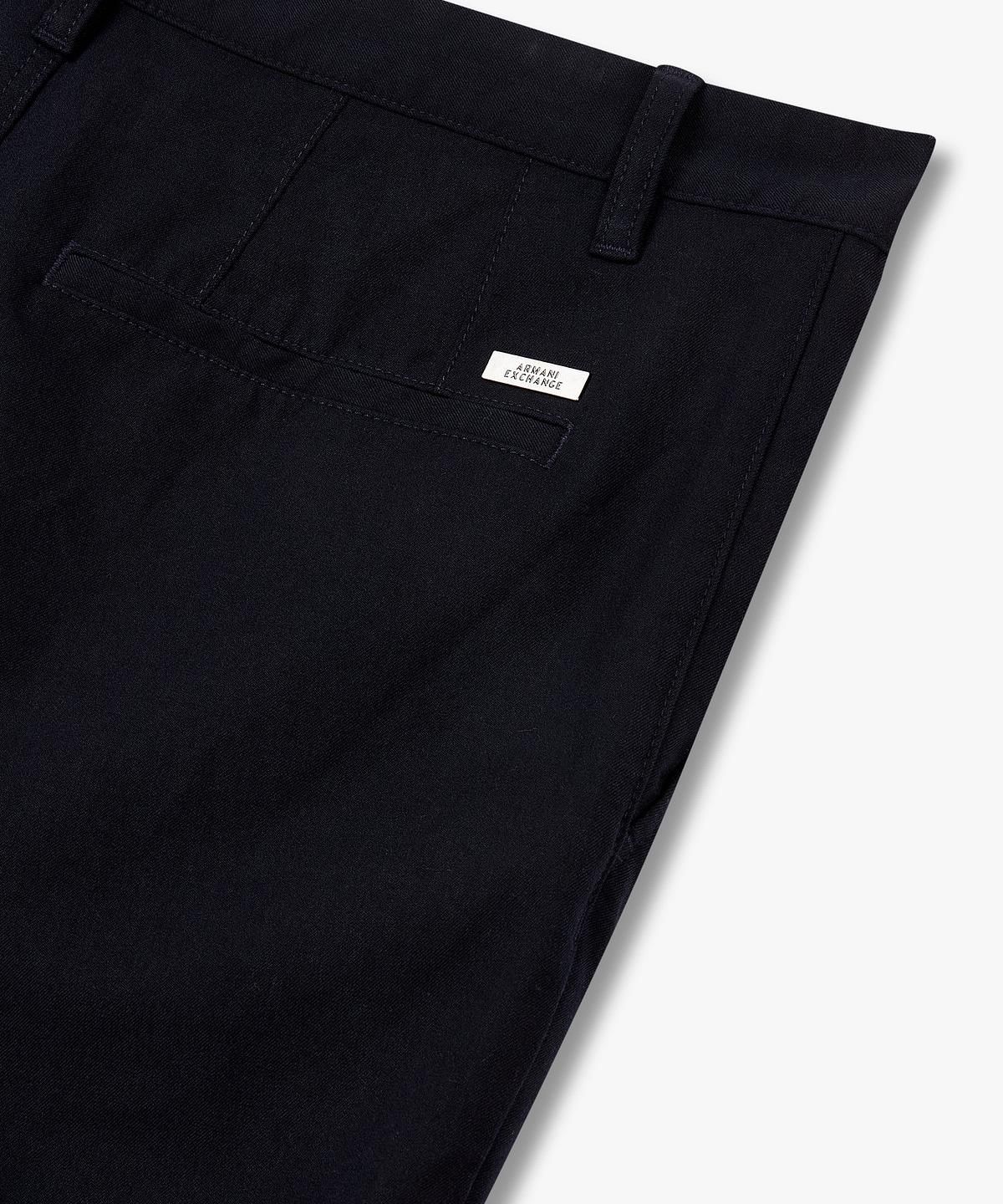 아르마니 익스체인지(ARMANI EXCHANGE) 남성 레이온 블렌드 스트레치 쇼츠 _네이비_A416142013