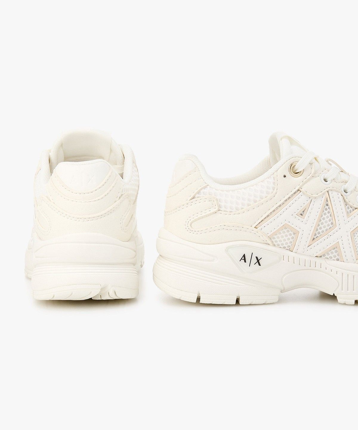 아르마니 익스체인지(ARMANI EXCHANGE) 여성 메쉬 패널 청키 스니커즈 _오프 화이트_A426175502