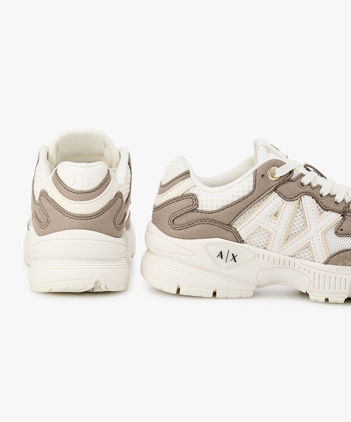 아르마니 익스체인지(ARMANI EXCHANGE) 여성 메쉬 패널 청키 스니커즈 _다크 베이지_A426175503