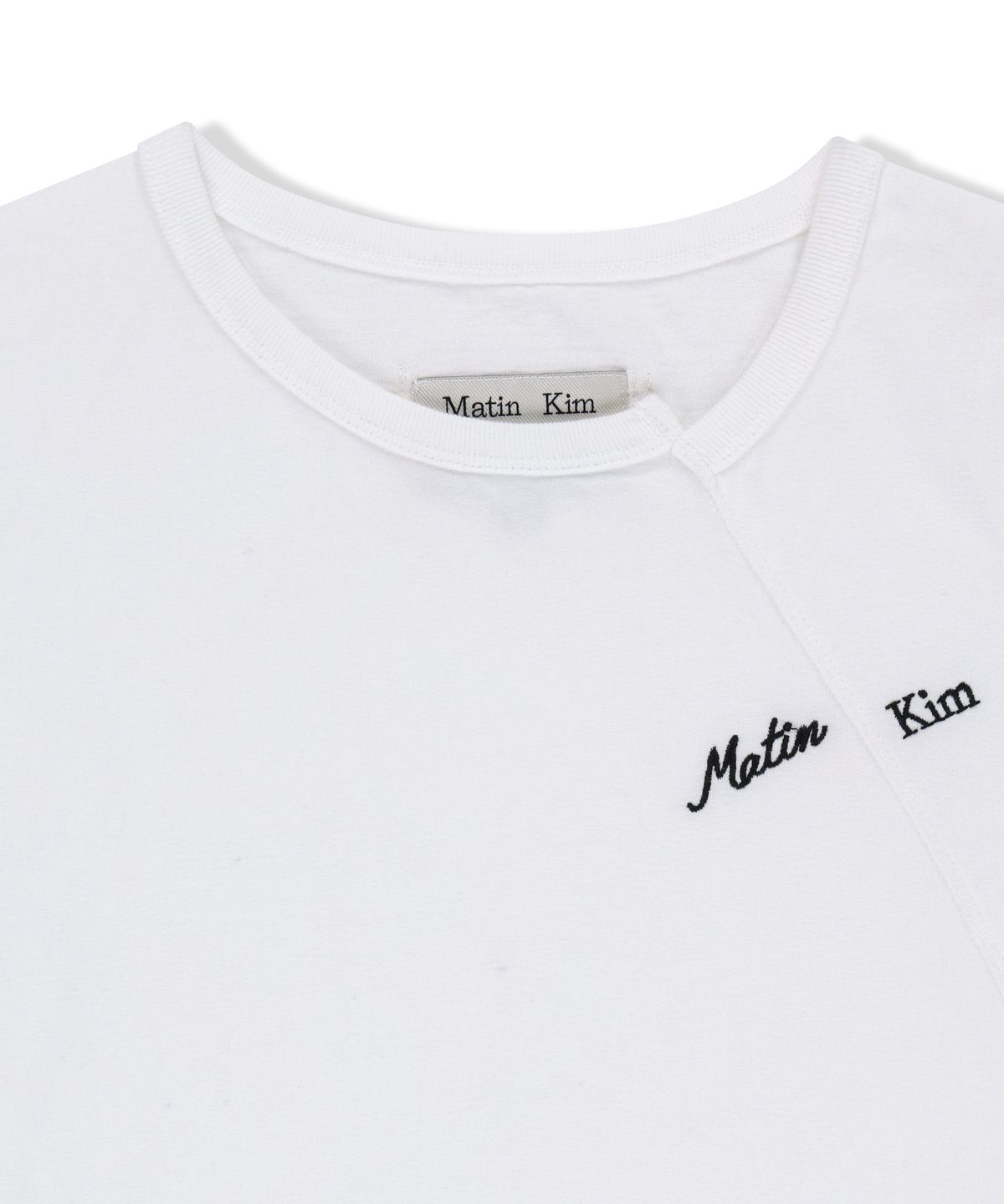 마뗑킴(MATIN KIM) CURVED CUT SLIM TOP IN IVORY